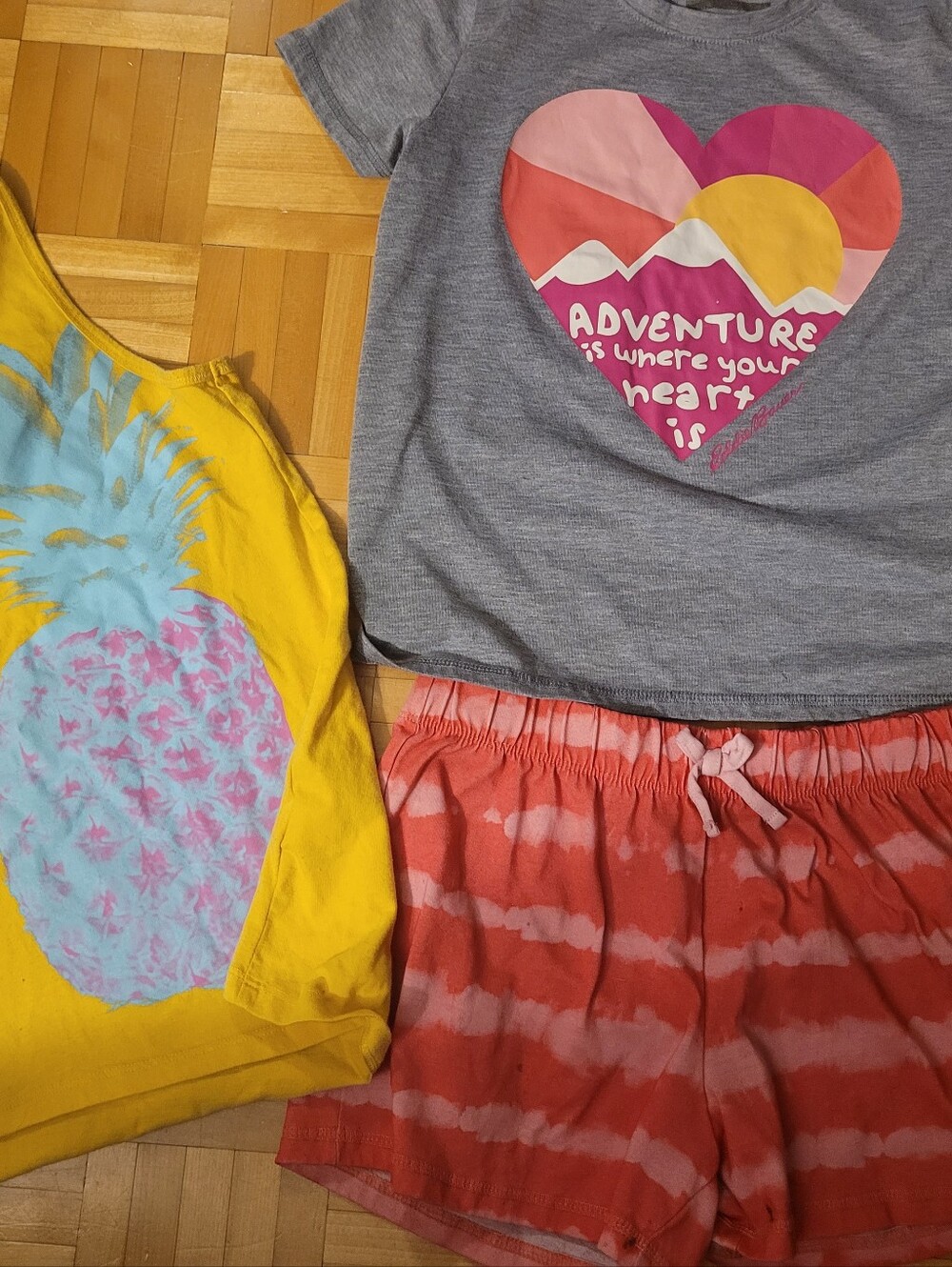Kids Gray Heart Adventure Tee and Coral Tie-Dye Shorts Pajama Set